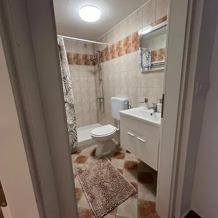 Lägenhet Bonvenon2volme Apt&room Pula